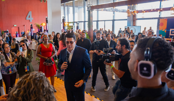 Collado lanzó en Colombia la plataforma "Conoce el Paraíso"