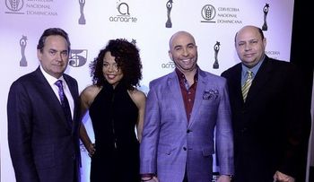 Cheddy García e Irving Alberti serán los presentadores de Premios Soberano 2016