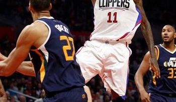 Clippers aseguran pase a los playoffs con victoria ante Utah 