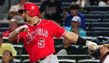 Pujols pega tres hits; Ozuna conecta HR 22
