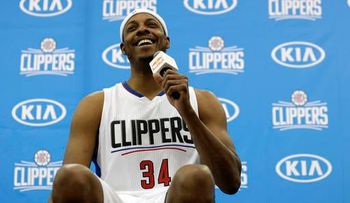 Jugadores de NBA se quitan el sombrero ante Pierce tras su último partido