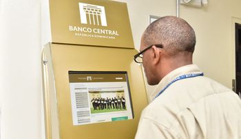 Banco Central pone en funcionamiento un primer quiosco informativo