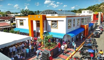 Inaugura moderno mercado en el municipio de Imbert