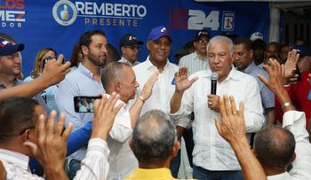 Remberto Cruz se juramenta en el PRM