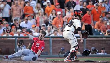 Harper y Fister mantienen con vida a Washington 
