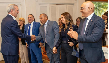 Abinader reafirma compromiso con diáspora dominicana en Costa Rica