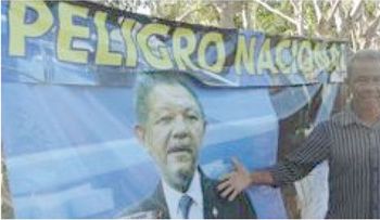 Dajaboneros en NY condenan actuación senadora seguidora Leonel Fernández