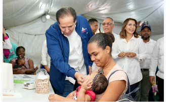 Gobierno lleva jornada "Más Salud y Bienestar" a Puerto Plata