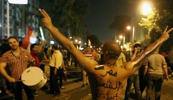Al menos quince muertos en los enfrentamientos en Egipto tras el golpe