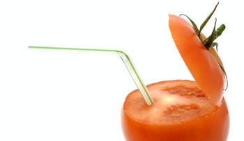 Grandes beneficios de beber jugo de tomate