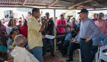 Danilo Medina dispone financiamiento para siembra de 5 mil tareas en El Seibo