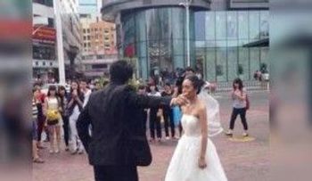 Se enfadó con la novia porque lucía 50 años mayor, lanza sus lentes al piso y cancela boda