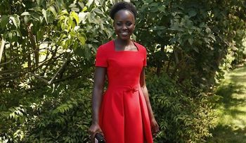 Lupita Nyong'o brilla en el jardín de Christian Dior 