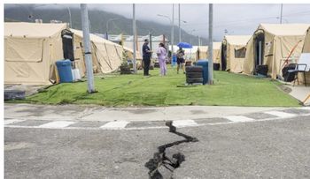 Venezolanos ayudan como intérpretes tras los terremotos