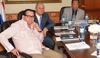 Comisión Senado investiga venta acciones Estado en canales celebra primera reunión
