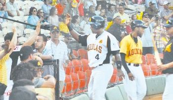 Estrellas, Águilas y Leones ganan en la fecha final de serie regular
