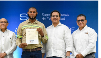 Formación nacional de técnicos electricistas