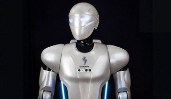 Presentan un robot humanoide iraní que corre, juega al fútbol y habla persa (VIDEO)