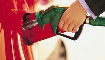 Congelan precios de todos los combustibles