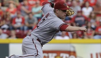 Leake y Rojos vencen 3-0 a los Diamondbacks 