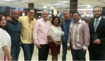 Buscan convertir la chacabana en la indumentaria de todos los  eventos