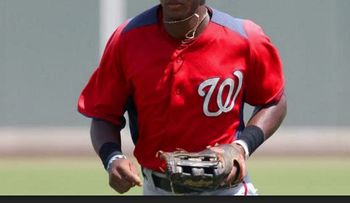 Nacionales suben a Rafael Bautista y se convierte en el dominicano 694 en jugar Grandes Ligas
