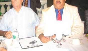 HM y Luis Abinader proponen a MVM fórmula para lograr una convención pactada