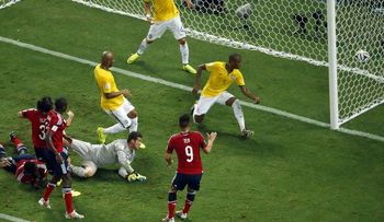 Brasil vence 2-1 a Colombia y es semifinalista