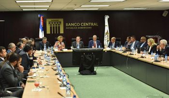 Banco Central presenta a Consejo de Banreservas avances en estrategia de ciberseguridad