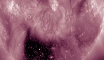 Video: La NASA descubre un 'Cuadrado Negro' en el Sol 