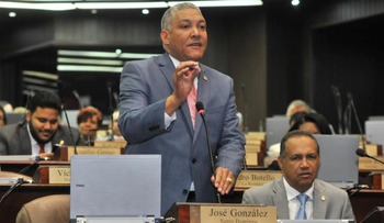 Bloque del PRD pedirá expulsión del diputado Santo Ramírez