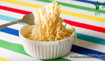 Sopas instantáneas; comida que te matan  (VIDEO)