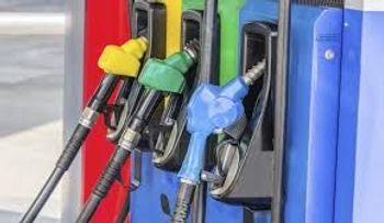 Suben precios de todos los combustibles; RD$3.50 gasolina premium; regular RD$2.70; GLP RD$1.20