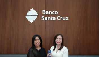 Banco Santa Cruz recibe premio por innovación en gestión de riesgos