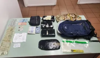 Ocupan cuatro paquetes presumiblemente cocaína en aeropuerto de Puerto Plata