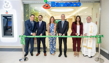 Banesco inaugura sucursal en Ágora Santiago Center como parte de su plan estratégico