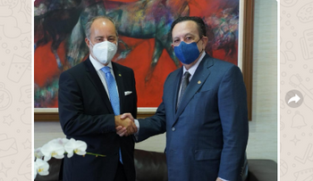 Gobernador Valdez Albizu recibe al nuevo embajador de Italia en el país, Stefano Queirolo Palmas