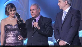 Gala del Premio Acroarte al Mérito Periodístico estuvo cargada de emociones; fue dedicada a Carlos Cepeda Suriel 