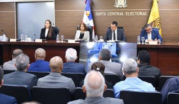 JCE da 10 días a partidos para revisar reglamentos