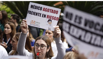 Médicos exigen atención de calidad en la huelga