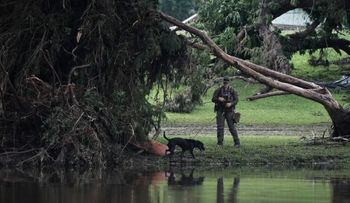 El campamento Mystic de Texas confirma la muerte de 27 campistas e instructores
