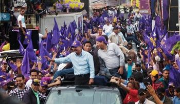 Medina recorre las provincias Hermanas Mirabal y Espaillat