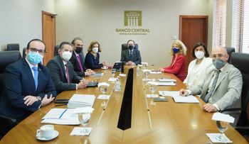 Valdez Albizu recibe la visita de la delegación de la Unión Europea (UE) para México, AL y el Caribe