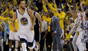 Warriors en gran remontada vence a Spurs; Leonard sale lesionado 