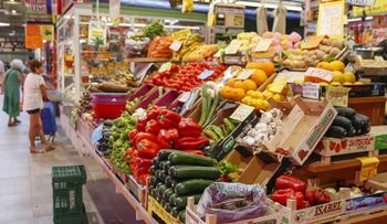 BCE: Las perspectivas de inflación consumidores bajan en junio dos décimas