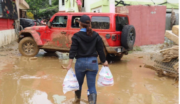 Gobierno asiste familias afectadas por inundaciones en cuatro provincias