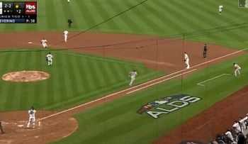 Boston derrota a los Yankees en una fiesta de palos