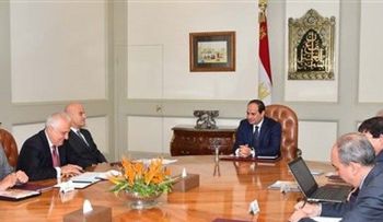 Descubren gran yacimiento de gas natural en aguas de Egipto