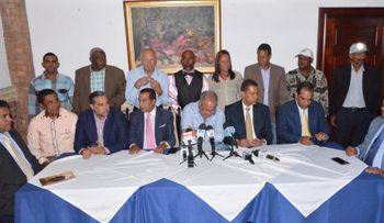 Denuncian que danilistas están sobornando a legisladores para que pasen al PRD y aprueben la reforma
