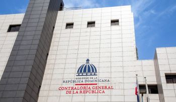 Contraloría niega atraso en pago de bonos